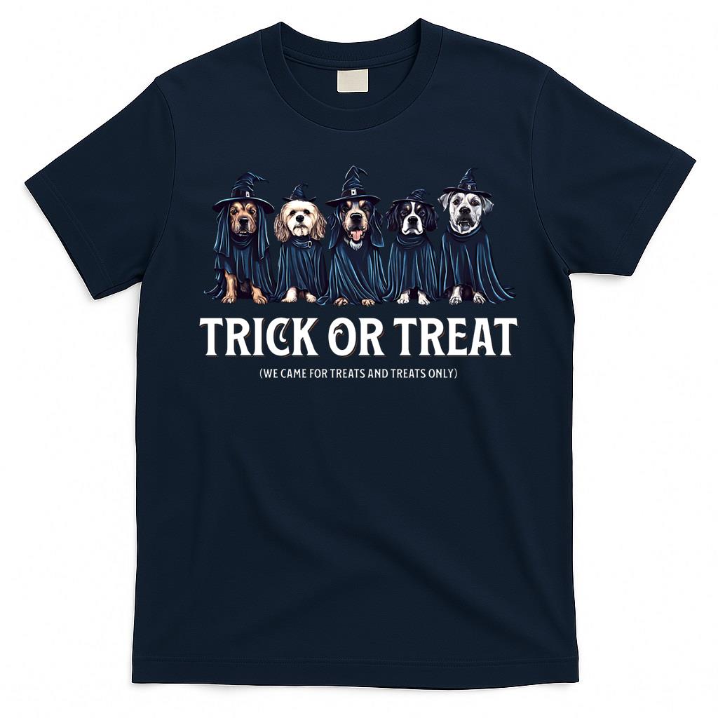 Funny Halloween design with dogs trick or treat Classic T-Shirt