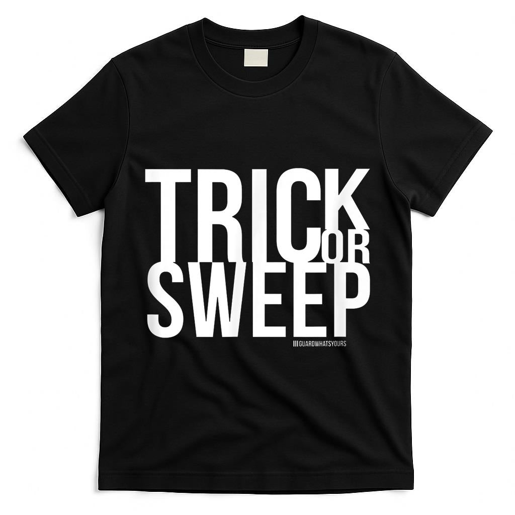 Jiu Jitsu Halloween BJJ Trick or Sweep Funny Trick or Treat T-Shirt