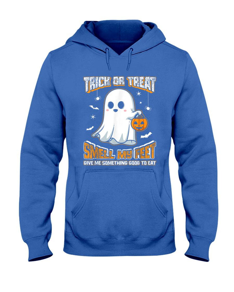 Trick Or Treat Smell My Feet Cute Ghost Funny Halloween T-Shirt