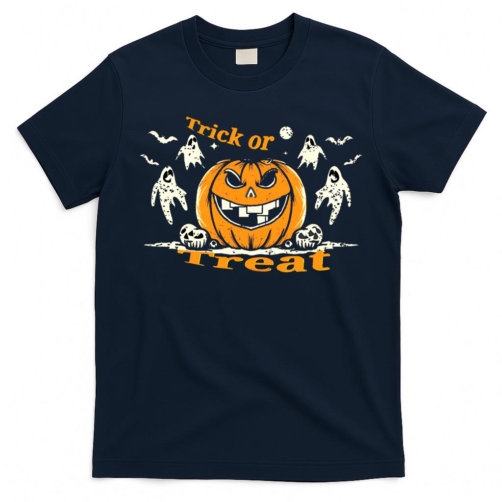 halloween pumpkin with ghosts, bats and text Trick or Treat Oversized T-Shirt