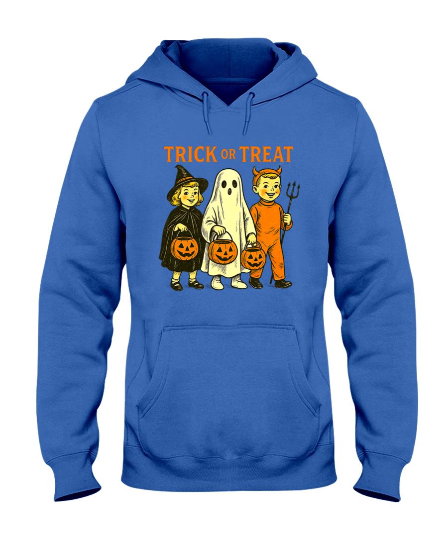 Retro Halloween Parade – 1950s Trick-or-Treat Essential T-Shirt