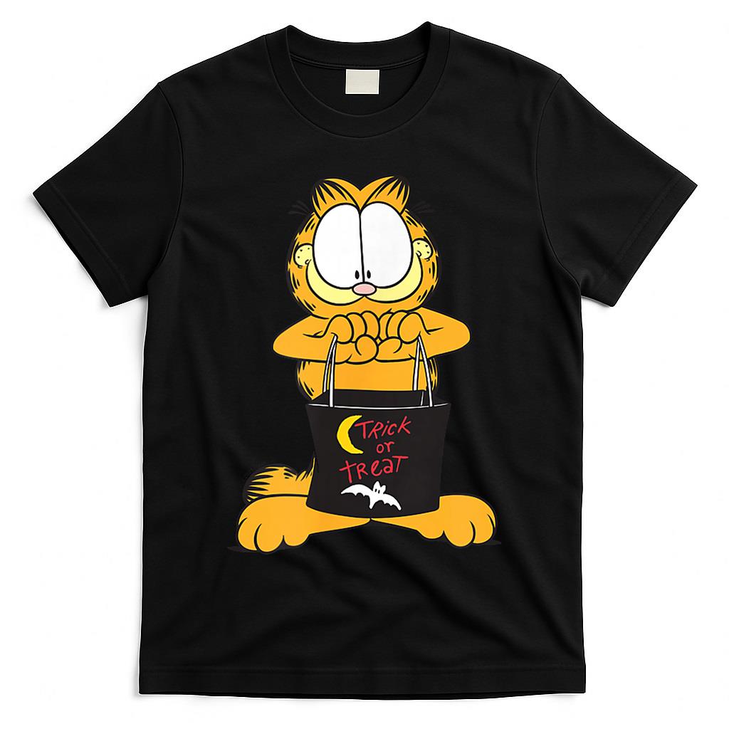 Garfield Trick or Treat Halloween Treats Cute Cat Cartoon T-Shirt