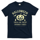 Vintage Halloween  – Retro Pumpkin Jack O’Lantern Design with “Trick or Treat” Lettering Clas T-Shirt