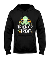 Trick or Treat - Halloween Magic Classic T-Shirt