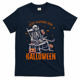 Funny Skeleton Christmas Design Just Waiting For Halloween T-Shirt - Navy Blue