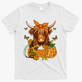 Highland Cow Fall And Leaves Pumpkins Autumn Thanksgiving T-Shirt - White