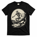 Skeleton Surfer Vintage Big Wave Surfing Funny Halloween T-Shirt - Black