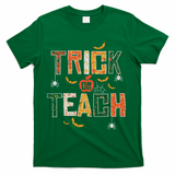 Trick Or Teach Retro Halloween Teacher Women Costume T-Shirt - Green
