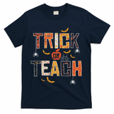 Trick Or Teach Retro Halloween Teacher Women Costume T-Shirt - Navy