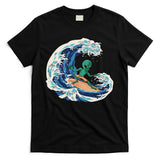 Alien Surfing Summer Surfer T-Shirt