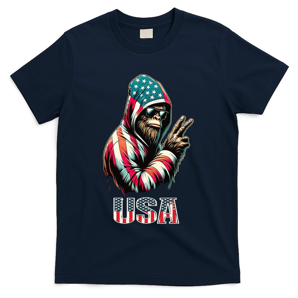 Bigfoot 4th Of July Usa Patriotic Sasquatch T-Shirt