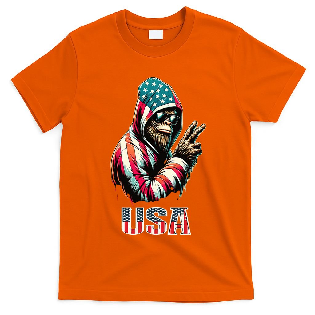 Bigfoot 4th Of July Usa Patriotic Sasquatch T-Shirt
