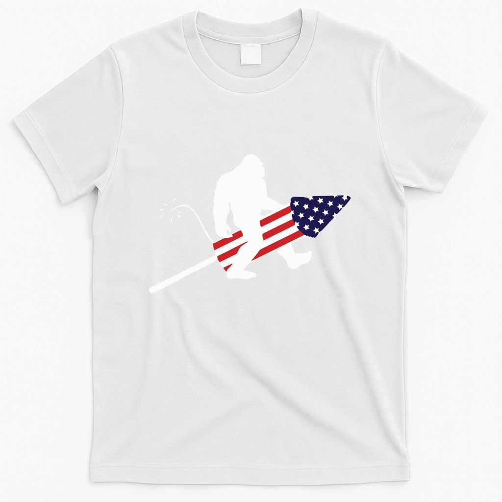 Men  Bigfoot Fireworks 4th of July American Flag US T-Shirt