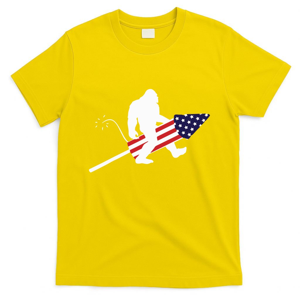 Men  Bigfoot Fireworks 4th of July American Flag US T-Shirt