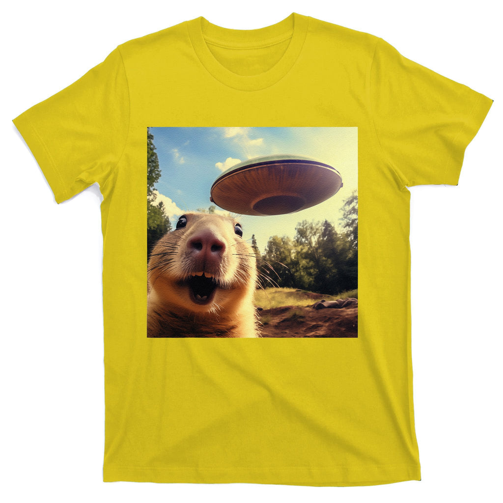 Funny Graphic Capybara Selfie With Ufos Weird T-Shirt
