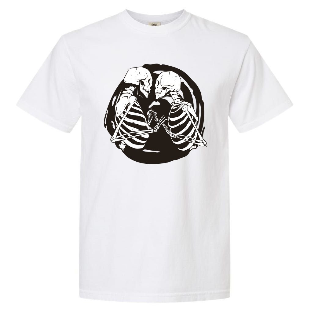 Kissing Skeletons In Love Garment-Dyed Heavyweight T-Shirt