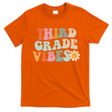 Third Grade Vibes 3rd Grade Retro Gnoovy Back To School T-Shirt