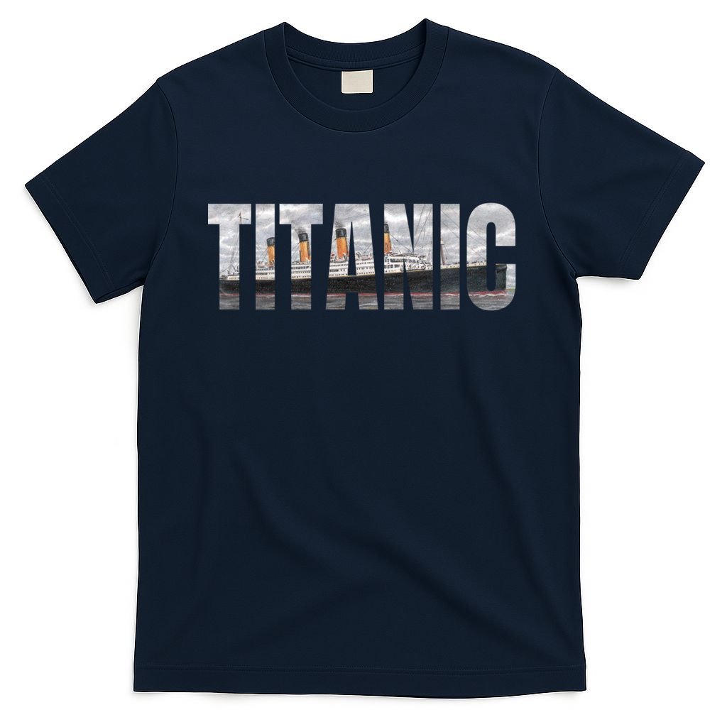Titanic Sailing Ship 1912 Cruise Vintage Distressed Great Gift T-Shirt
