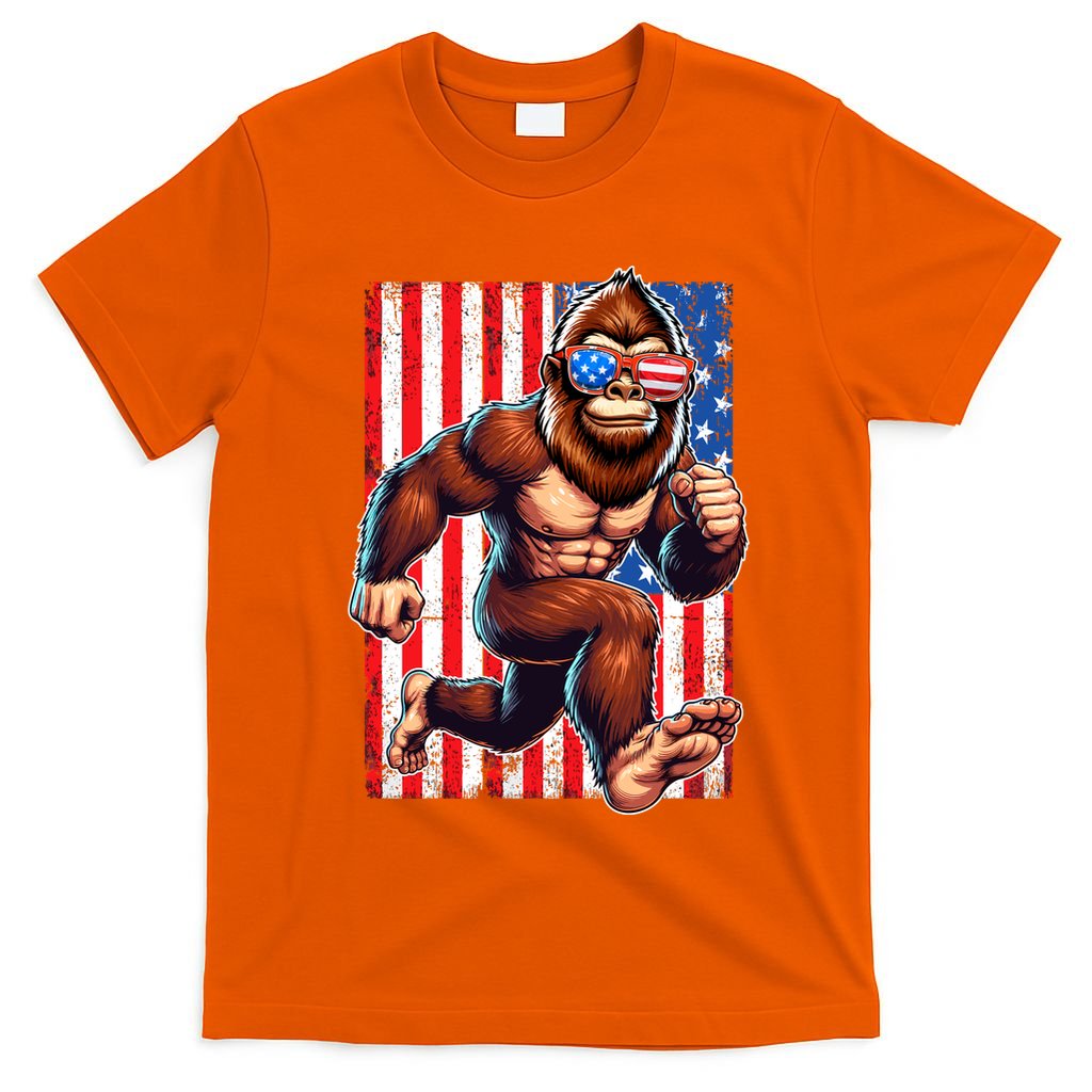 Usa Flag Bigfoot Running 4th Of July T-Shirt
